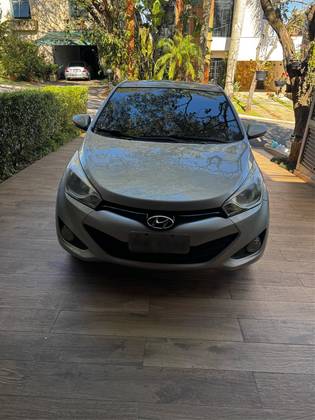 HYUNDAI HB20S 1.6 PREMIUM 16V FLEX 4P AUTOMÁTICO HYUNDAI HB20S 1.6 PREMIUM 16V FLEX 4P AUTOMÁTICO